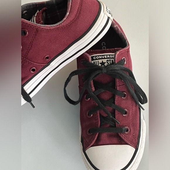 CONVERSE JUNIORS SIZE 2–CLEAN & COOL-BURGUNDY—KIDS UNISEX SZ 2 - Picture 15 of 16